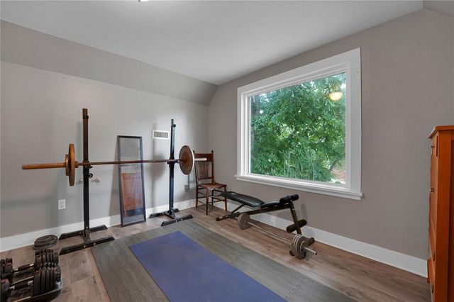 201 S Park Road, Hobart, OK 73651