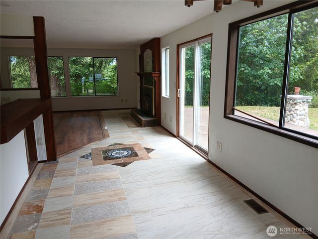 1384 Chicken Coop Road, Sequim, WA 98382