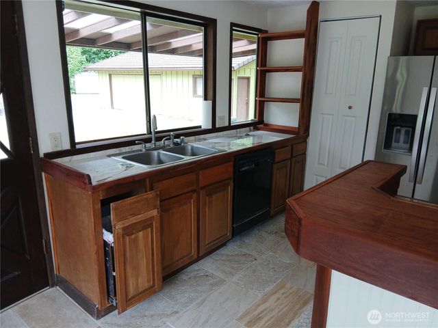 1384 Chicken Coop Road, Sequim, WA 98382