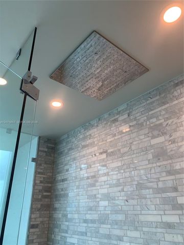851 NE 1st Avenue 2107, Miami, FL 33132