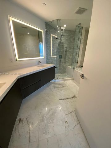 851 NE 1st Avenue 2107, Miami, FL 33132