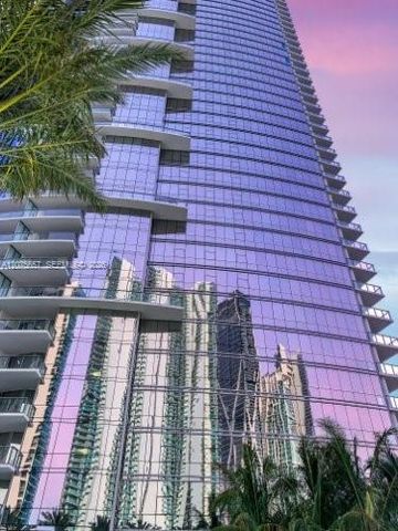 851 NE 1st Avenue 2107, Miami, FL 33132