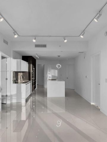 851 NE 1st Avenue 2107, Miami, FL 33132