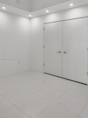 851 NE 1st Avenue 2107, Miami, FL 33132