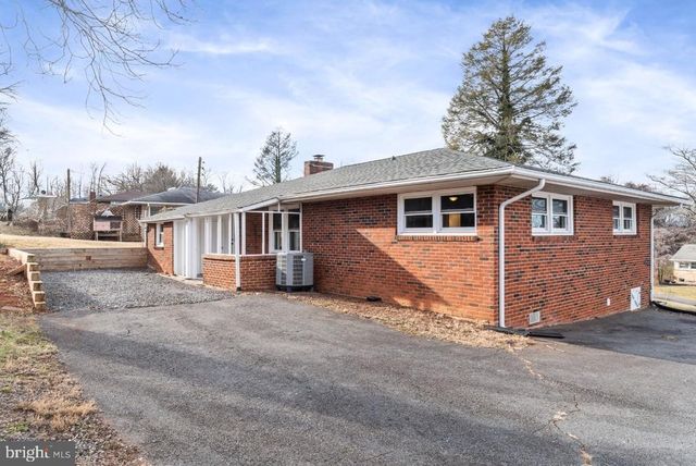 354 BERRY ST, Orange, VA 22960