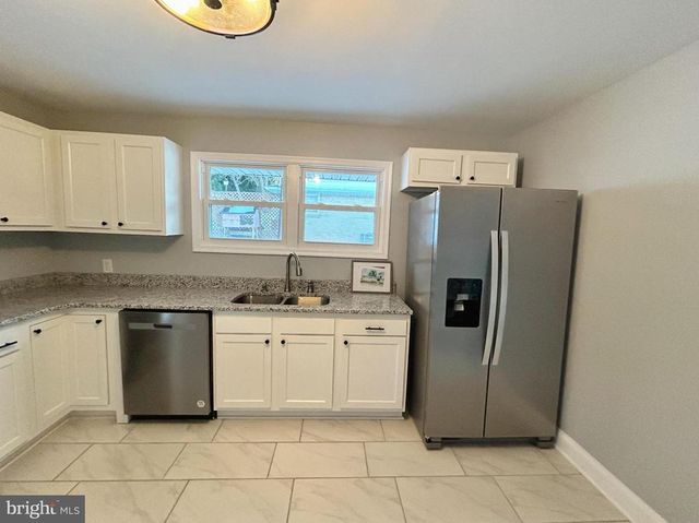 354 BERRY ST, Orange, VA 22960