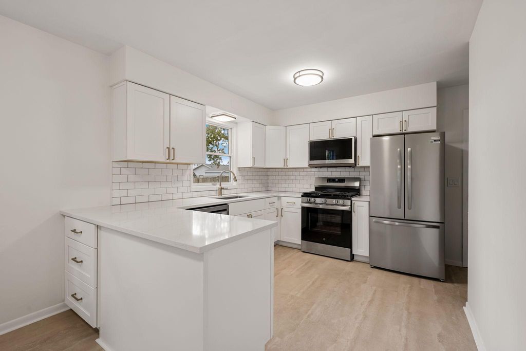 6607 Colfax Avenue N, Brooklyn Center, MN 55430 — photo 2