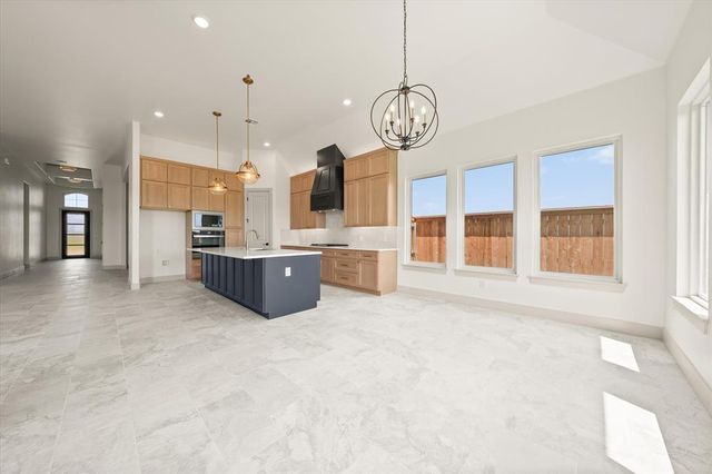 19400 S Country Drive, Edmond, OK 73012