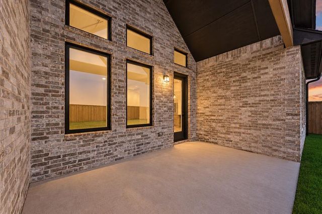 19400 S Country Drive, Edmond, OK 73012