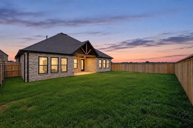 19400 S Country Drive, Edmond, OK 73012