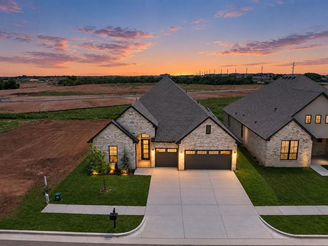 19400 S Country Drive, Edmond, OK 73012