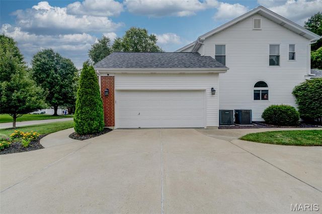 1305 Renaissance Place, Weldon Spring, MO 63304