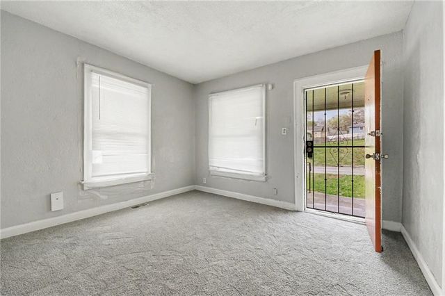 5513 Jaudon Avenue, Kansas City, MO 64130