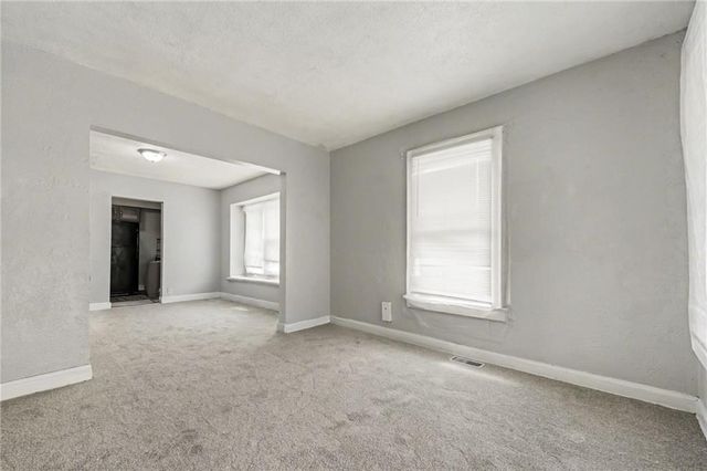 5513 Jaudon Avenue, Kansas City, MO 64130