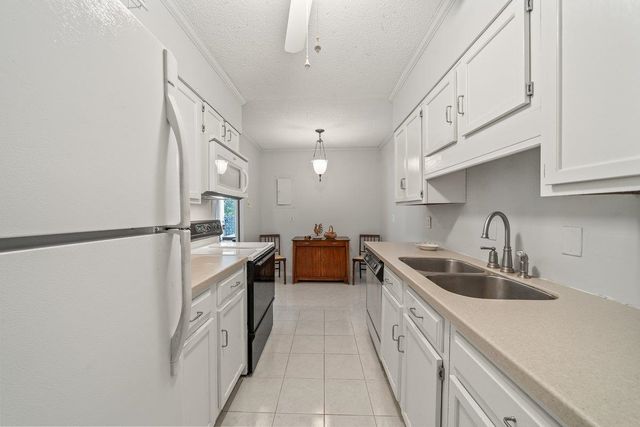 3080 Walnut Grove Rd Apt 507, Memphis, TN 38111