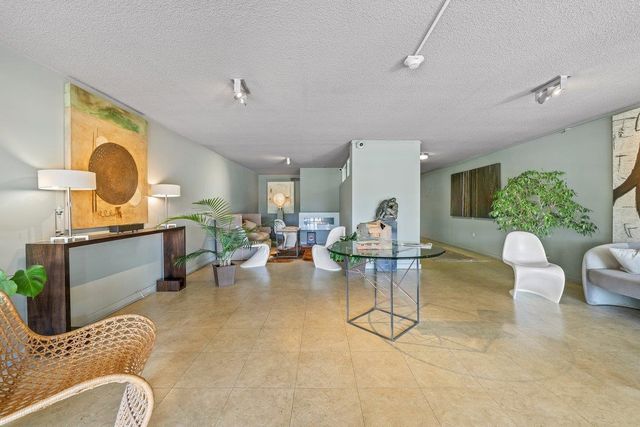 3080 Walnut Grove Rd Apt 507, Memphis, TN 38111