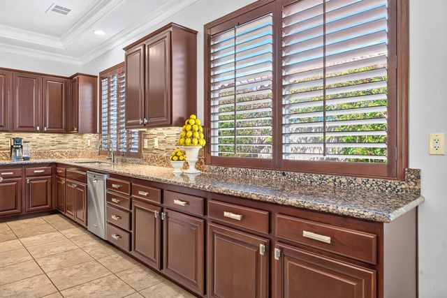 52320 Whirlaway Trail, La Quinta, CA 92253
