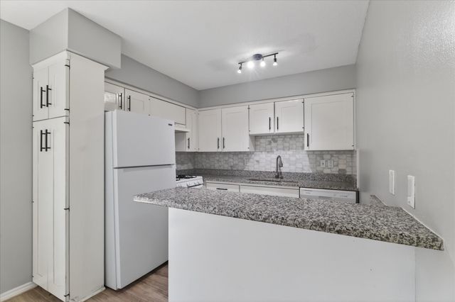 9852 Brockbank Drive, Dallas, TX 75220