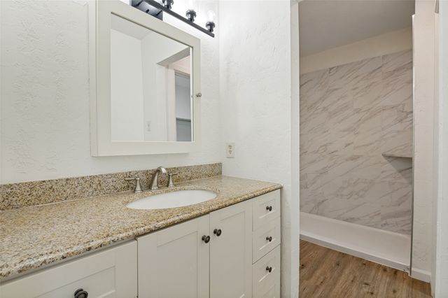 502 Brian Drive, Grand Prairie, TX 75052