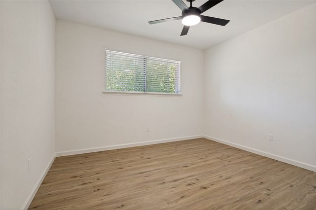 502 Brian Drive, Grand Prairie, TX 75052