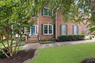320 Dandridge Dr, Franklin, TN 37067
