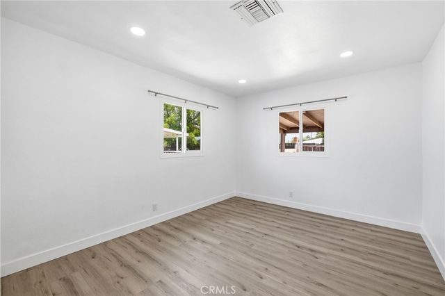 7887 Kempster Avenue, Fontana, CA 92336