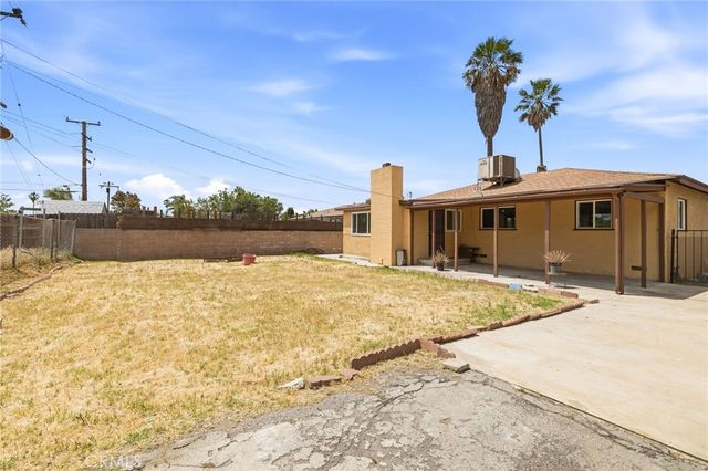 7887 Kempster Avenue, Fontana, CA 92336