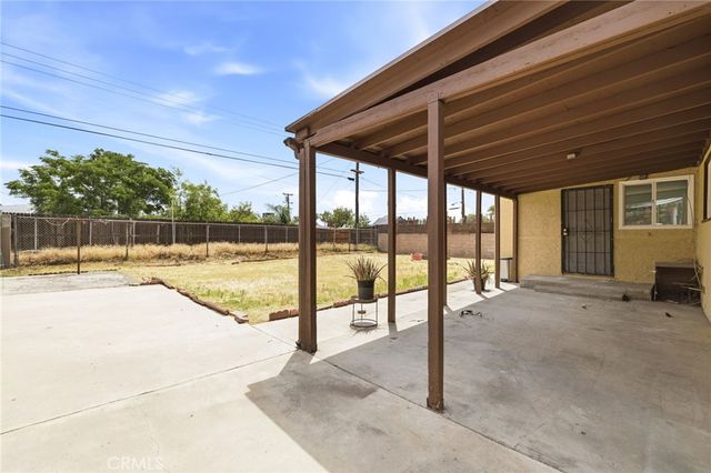 7887 Kempster Avenue, Fontana, CA 92336