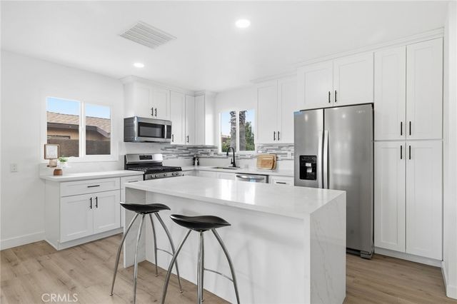 7887 Kempster Avenue, Fontana, CA 92336