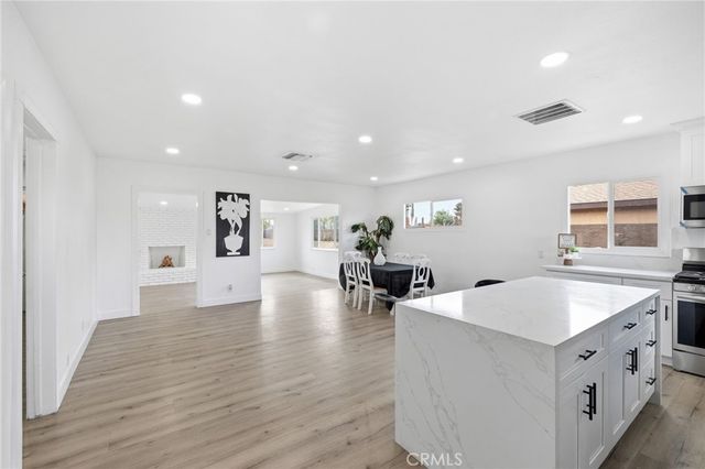 7887 Kempster Avenue, Fontana, CA 92336