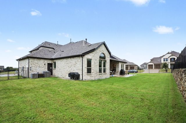 2146 Zurek Lane, Heath, TX 75126