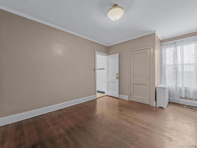 102-34 Van Wyck Expressway S, Richmond Hill S., NY 11419