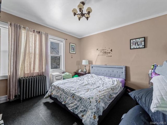 102-34 Van Wyck Expressway S, Richmond Hill S., NY 11419