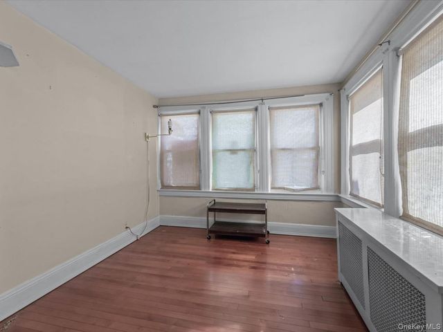 102-34 Van Wyck Expressway S, Richmond Hill S., NY 11419