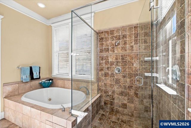 1832 Cascade Heights Dr NW, Albany, OR 97321