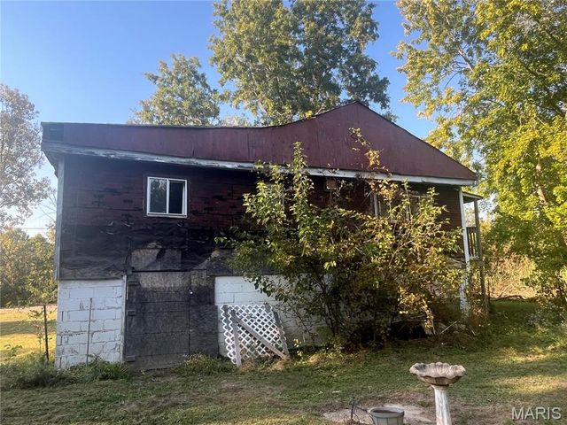 2476 Flatwoods Road, O'fallon, MO 63366