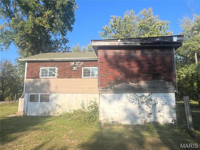 2476 Flatwoods Road, O'fallon, MO 63366