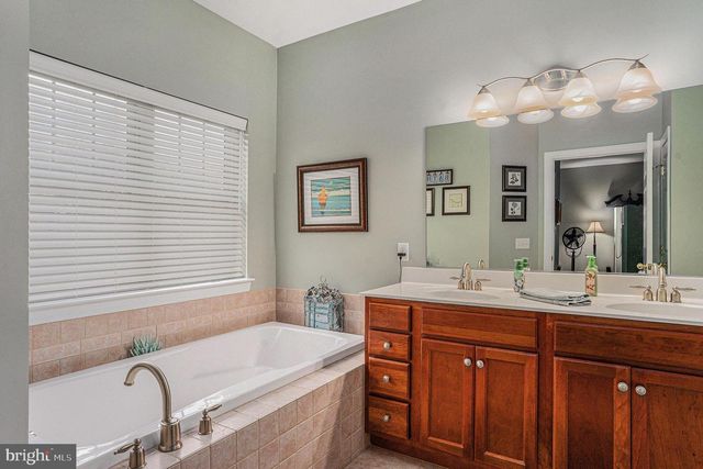 95 CLOVER HILL LN, Spring City, PA 19475