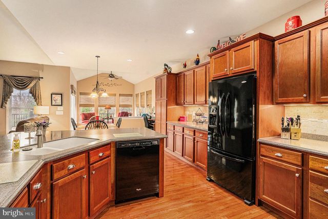 95 CLOVER HILL LN, Spring City, PA 19475