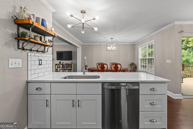 309 Laurel Glen Crossing, Canton, GA 30114