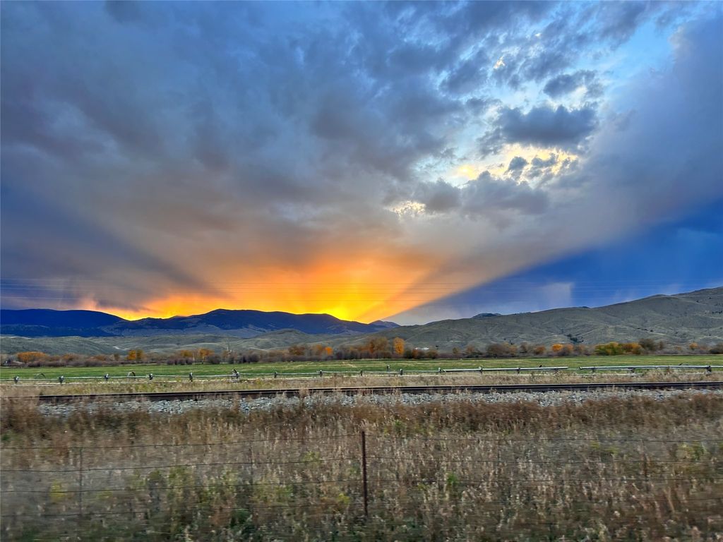 263 W Bovine Way, Melrose, MT 59743 photo 2