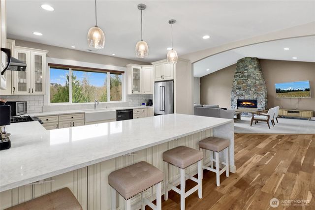 24030 Dolphin Lane, Mount Vernon, WA 98274