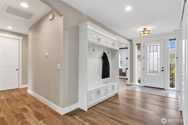 24030 Dolphin Lane, Mount Vernon, WA 98274