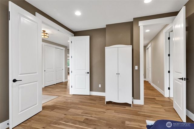 24030 Dolphin Lane, Mount Vernon, WA 98274