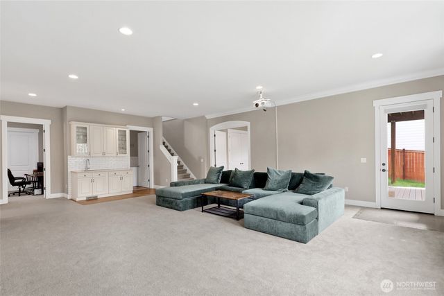 24030 Dolphin Lane, Mount Vernon, WA 98274