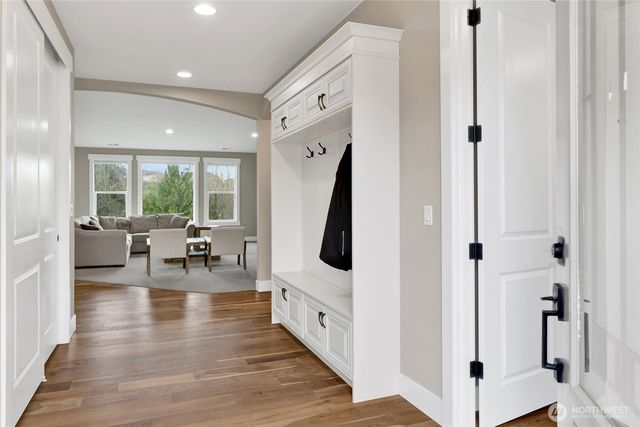 24030 Dolphin Lane, Mount Vernon, WA 98274