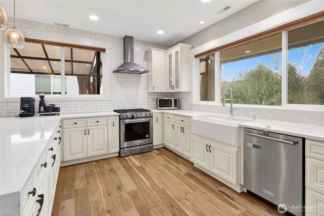 24030 Dolphin Lane, Mount Vernon, WA 98274