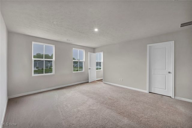 114 River Run Drive, Elyria, OH 44035