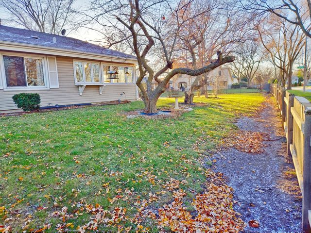 5882 Concord Court, Hanover Park, IL 60133
