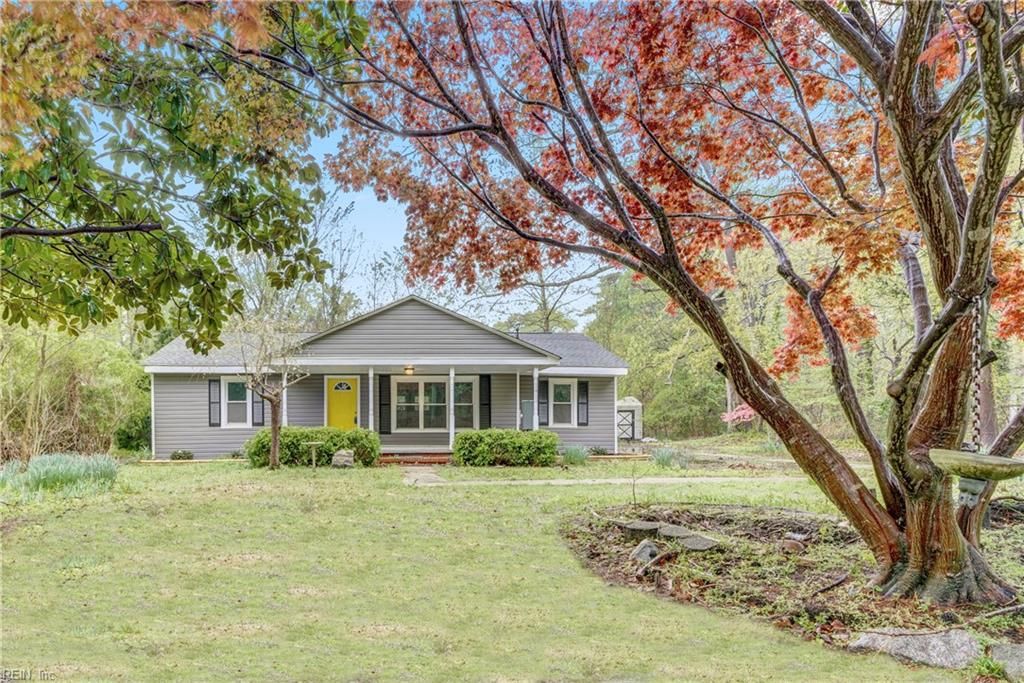 1013 Dare RD, Yorktown, VA 23692
